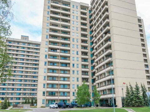 St James Apartments For Rent Globe Property Management   Courts Of St James Apartment Winnipeg 1 479x359 