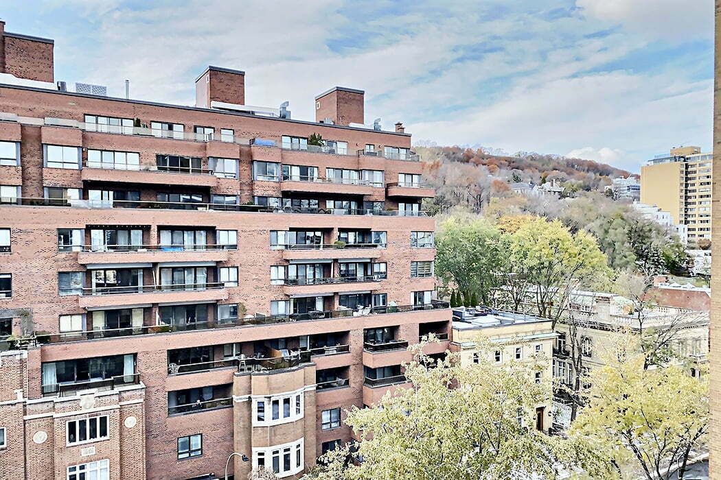 La Tour Penfield Globe Property Management